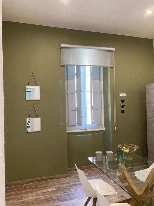 Sliema - 2 Mins From The Beach Apartment Luaran gambar