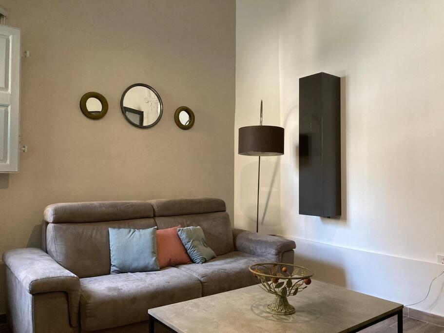 Sliema - 2 Mins From The Beach Apartment Luaran gambar